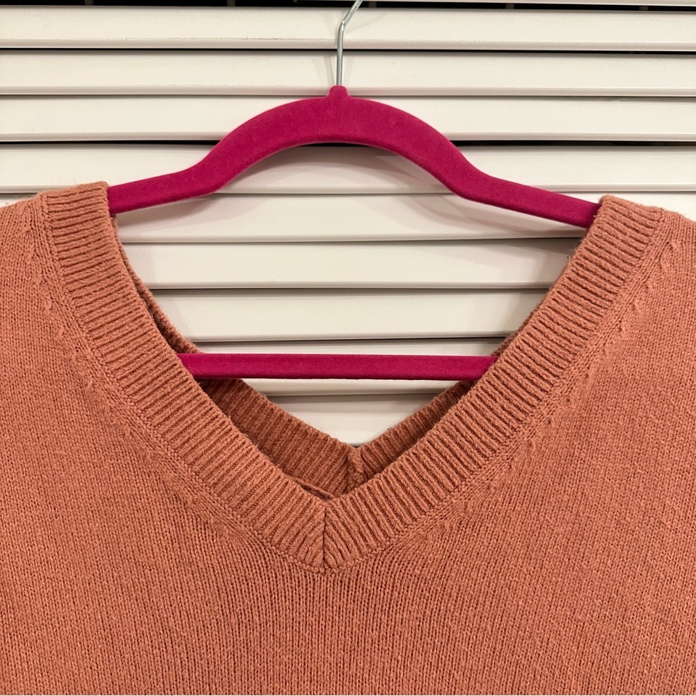Madewell Double-V Pullover Sweater - Picture 5 of 9